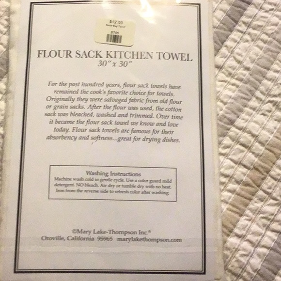 Christmas Towel Bundle - Picture 3 of 7